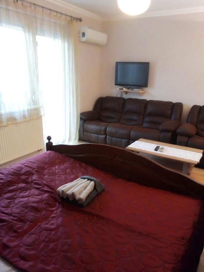 Major Street Apartman Appartement Hajdúszoboszló Buitenkant foto