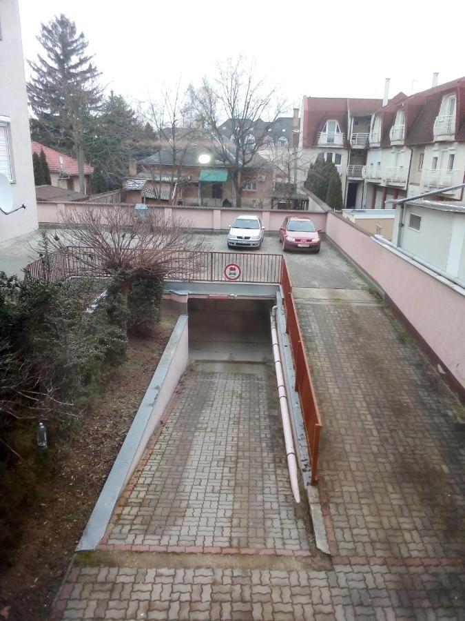 Major Street Apartman Appartement Hajdúszoboszló Buitenkant foto